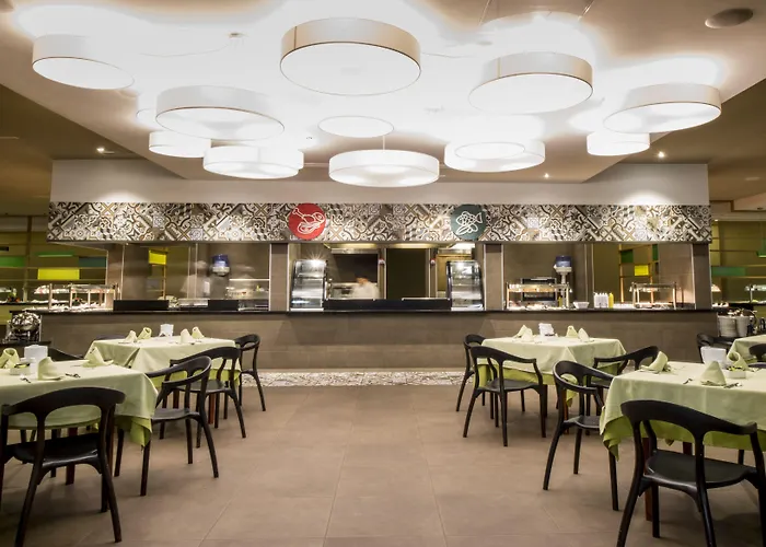 Beatriz Playa & מלון פוארטו דל כרמן