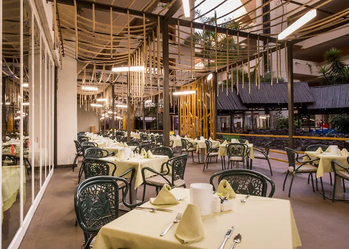 Beatriz Playa & Hotel Puerto del Carmen (Lanzarote)